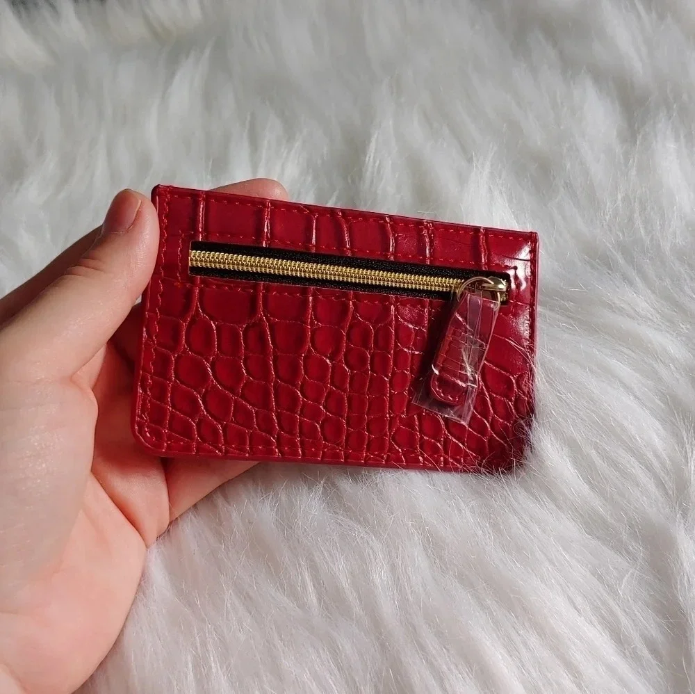 *NWT* B-low the Belt Croc Card Case